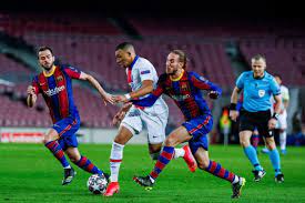 Psg dominated barcelona on tuesday in the champions league round of 16 first leg, as angel di psg threatened a handful of times against an uninspired barca defense, and it was di maria who got. Barcelona 1 4 Paris Saint Germain Mbappe Hat Trick Leaves Barca Requiring Another Remontada