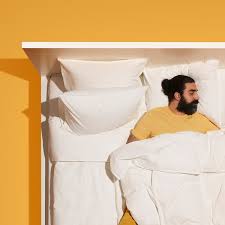 Grand king, super king, athletic king or texas king. Beds Ikea