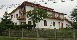 De aceea, floraria online din cluj, flori la cluj.ro iti sare in ajutor, creand acest minunat buchet de 29 trandafiri, cate te va ajuta sa iti tratez persoana. Pensiunea Casa Cu Flori Din Rasca Rasca Judetul Suceava