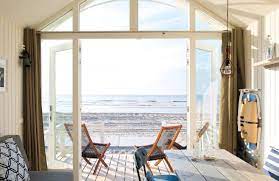 So hat das klassische strandhaus immer ein schlafzimmer, ein separates wohnzimmer, eine küche und ein bad. Haagsestrandhauser Strandhauser Sud Holland Niederlande Glampings