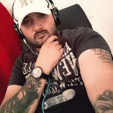 Alan Dominguez (@kingblaze10)