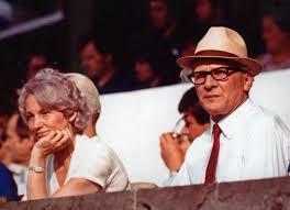 Filmdoku Mit Und Uber Margot Honecker Die Brauchten Ja Nicht Uber Die Mauer Zu Klettern Bild 2 Von 5 Ddr Ddr Bilder Deutsche Geschichte