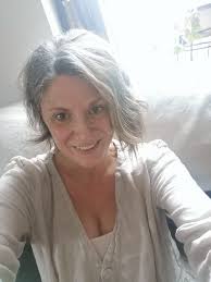 Hi. Lez from Mid Wales. Saying hello from Germany.