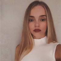 1300+ perfiles de «Laura»