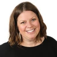 Kelly Melton's Instagram, Twitter & Facebook