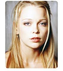 Ursula Foster's Instagram, Twitter & Facebook