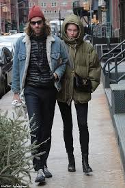 The model told us that she loves neon lingerie. Elsa Hosk And Boyfriend Tom Daly Bundle Up And Haul Luggage Elsa Hosk Models Off Duty Style Elsa Hosk Style