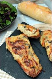 Tartines Gratinees Aux Lardons Champignons Et Mozzarella Happy Papilles Recette Recette Tartine Recettes De Cuisine Tartine