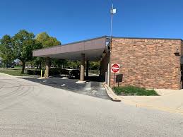 For more information, you may visit this pharmacy at 15 n buffalo grove rd buffalo grove, il 60089 or call them directly at 8475207220. 1355 W Dundee Rd Buffalo Grove Il 60089 Loopnet Com