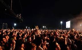 Monique leyrac sera dans l'histoire comme un des plus grandes chanteuses canadiennes. Accueil