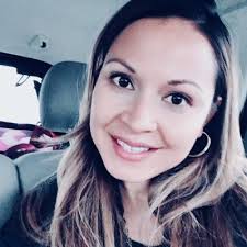 Ana Murillo (@yourstroolee)