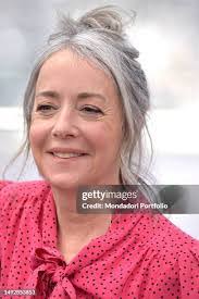 Jane Adams's Instagram, Twitter & Facebook