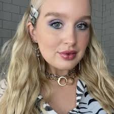 Gen Z TikTok Influencers Are Bringing Y2K Style Back