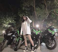 Cụ thể vào tháng 5/ 2019, một clip nóng bỏng quay trong phòng tắm được dân mạng lan truyền rộng rãi. Ghim Tren Chá»¥p áº£nh