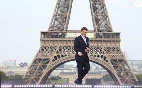 Tom Cruise Aux Anges Avec Alix Benezech Star Francaise De Mission Impossible 6 Tom Cruise Star Francaise Fallout