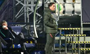 O jogo conta para o grupo d e arrancou às 20h00 em koper. Acymdglnfupyhm