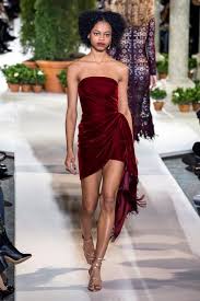 Impossible ii , crash , and more. Thandie Newton Is Giving Us All The Goddess Stage Mom Vibes In Oscar De La Renta Fashionista