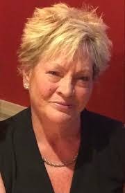 Eileen Salisbury's Instagram, Twitter & Facebook