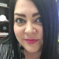 Shawna Leonard's Instagram, Twitter & Facebook