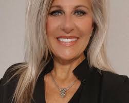 Michelle Herring's Instagram, Twitter & Facebook