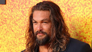 Jason Momoa welcomed at West Auckland marae before filming new Apple TV+  series Yenedakine (Chief of War)