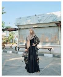 Atasan utk rok prisket warna dusty pink / 10 ide mix and match hijab dengan rok plisket ala shireen sungkar. 10 Ide Mix Match Hijab Plaid Outer Ala Fashion Influencer Modis Mix And Match Overall Moslem Fashion Muslim Fashion Hijab Outfits Hijabi Fashion Casual