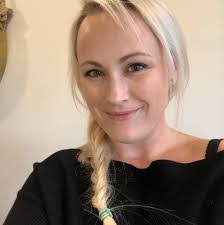 Jackie Brannan's Instagram, Twitter & Facebook