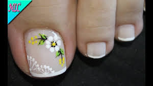 Lima para mano y pie. Diseno De Unas Para Pies Frances Con Flores Principiantes Flowers Nail Art French Nail Art Nlc Youtube