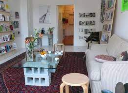 Cinder Block Coffee Table Maybe Paint The Blocks A Bright Color And Put It Outside Cinder Block Furniture Cinder Block Kids Rooms Diy