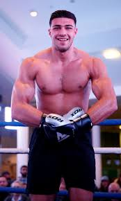 Has tommy fury won any fights? Love Island S Tommy Fury Risks The Wrath Of His Family By Quitting Boxing To Cash In On Reality Tv Fame