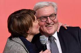 Er hat nur ein problem: Bundesprasident Steinmeier Liebe Elke Ich Will Mich Bedanken Dass Du Das Mitmachst Politik Stuttgarter Zeitung