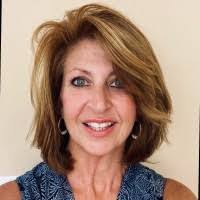 Donna Labar's Instagram, Twitter & Facebook