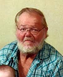 Andrea Poarch's Instagram, Twitter & Facebook