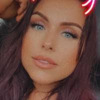 Taylor Simms's Instagram, Twitter & Facebook