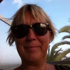 Rachel Crouch (@Rachel13586151)