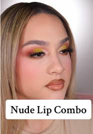 She’s the perfect nude combo. Lip Liner