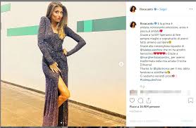 Enrico brignano was born on may 18, 1966 in rome, lazio, italy. Enrico Brignano La Moglie Flora Canto Dopo L Intervento Chirurgico Il Peggio E Passato Ora Ricomincio Dalla Tv Il Mattino It