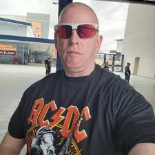 Time for new beginnings! 🌟 Thrilled to intro you to my new work family.  Thank you for supporting my journey these past few months. Here's where I'm  going and why #Boomi #goboomiit