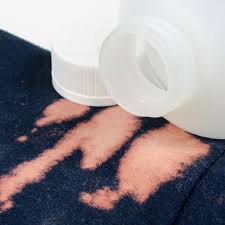 Biodégradable, le percarbonate de soude représente le parfait substitut à la javel. Comment Decorer Des Vetements A L Aide De L Eau De Javel Concentree