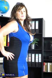 Maturenl Kiki R Mobilesax Secretary Wallpapars yes porn pics xxx