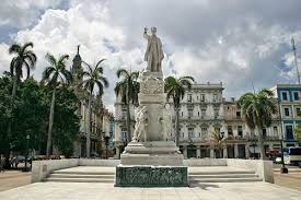 Museum of the city is less than 1 km away. Cuba Havanna Centro Bilderreisen