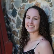 Sophia Dow's Instagram, Twitter & Facebook