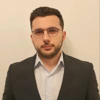 Dan Lascu's Instagram, Twitter & Facebook