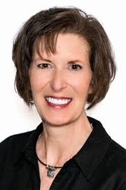 Diann Russo's Instagram, Twitter & Facebook