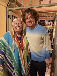 His new netflix special is oozing with brilliance. Charlie Puth Charlieputh Twitter