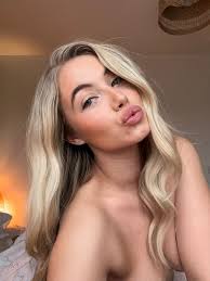 mollyrose.xx photos and videos from OnlyFans - FameRegistry.com