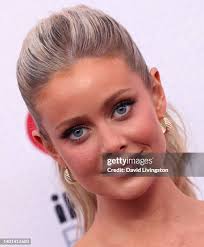 378 Hannah Carson Photos & High Res Pictures