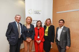 Facebook gives people the power to share and makes the world more open and connected. Digitalisierung Passiert In Den Kopfen Der Menschen