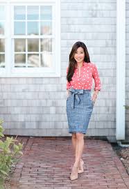 Summer Chambray Skirt Styled Two Ways Wear This Summer Work Outfits Business Casual Outfits For Women Chambray Skirt