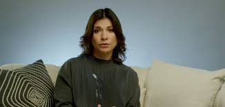 Нателла крапивина заявила, что больше не продюсирует лободу. Orel I Reshka Natella Krapivina Osadila Badoevu Vechernij Urgant Novosti Rossii Video